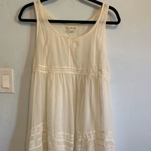 Billabong cream lightweight midi dress!